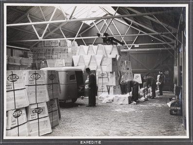 222999 Interieur van de N.V. Snelwegerfabriek “Utrecht”, W.C. Olland (Dorpsstraat 78-80) te De Bilt: ...